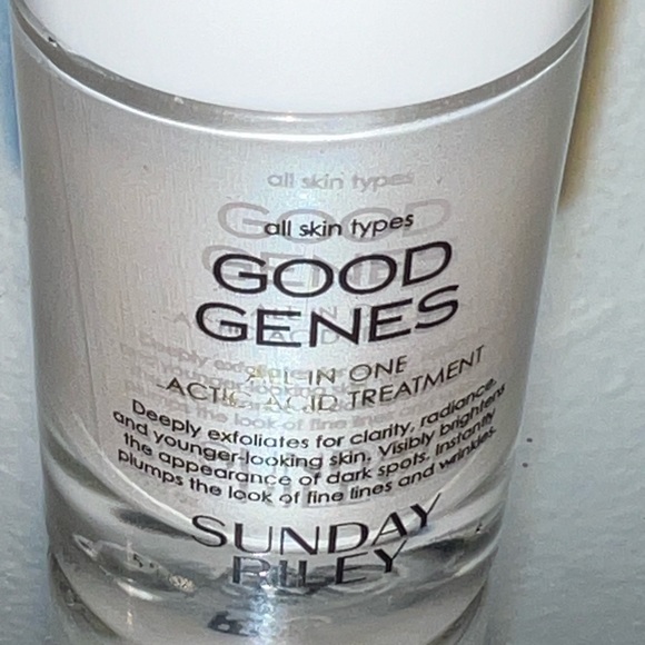 Sunday Riley Good Genes All-In-One Lactic Acid Treatment - Picture 3 of 4